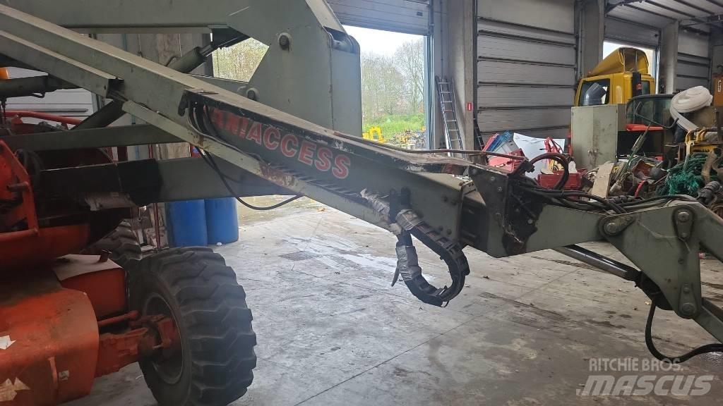 Manitou 165 ATJ Articulated boom lifts