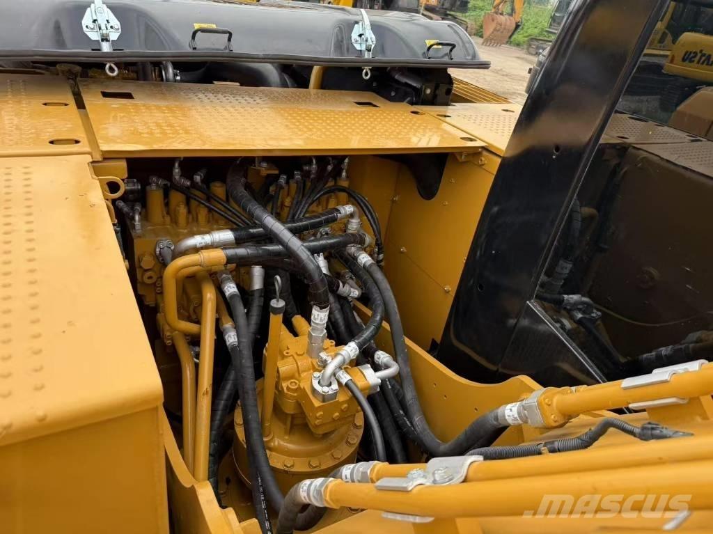 CAT 320D2 Crawler excavators
