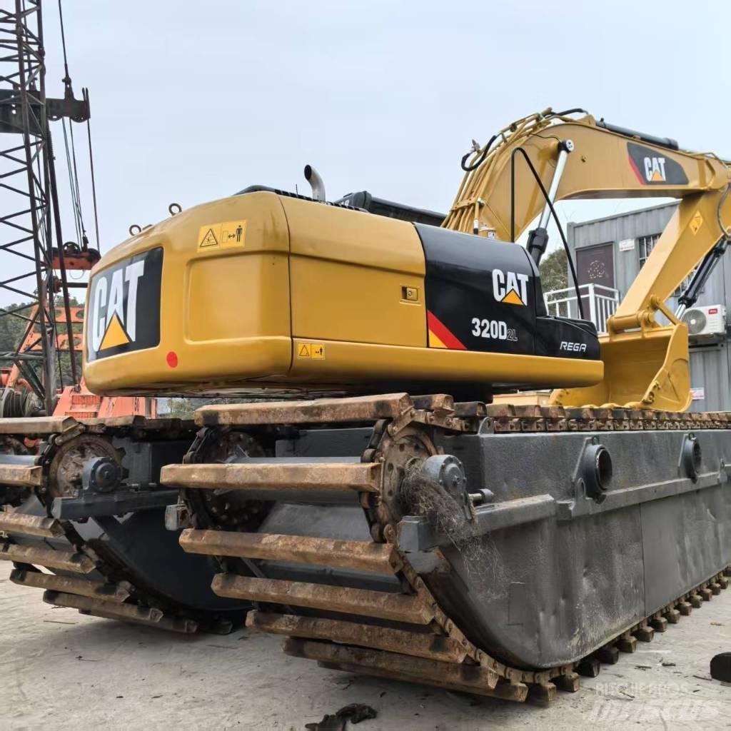 CAT 320 D Amphibious Excavators