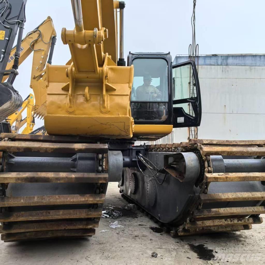 CAT 320 D Amphibious Excavators