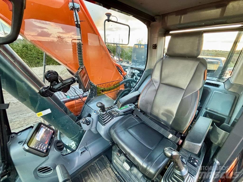 Doosan DX 255 Crawler excavators