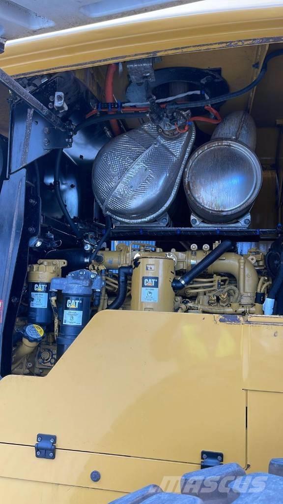 CAT 938M Wheel loaders