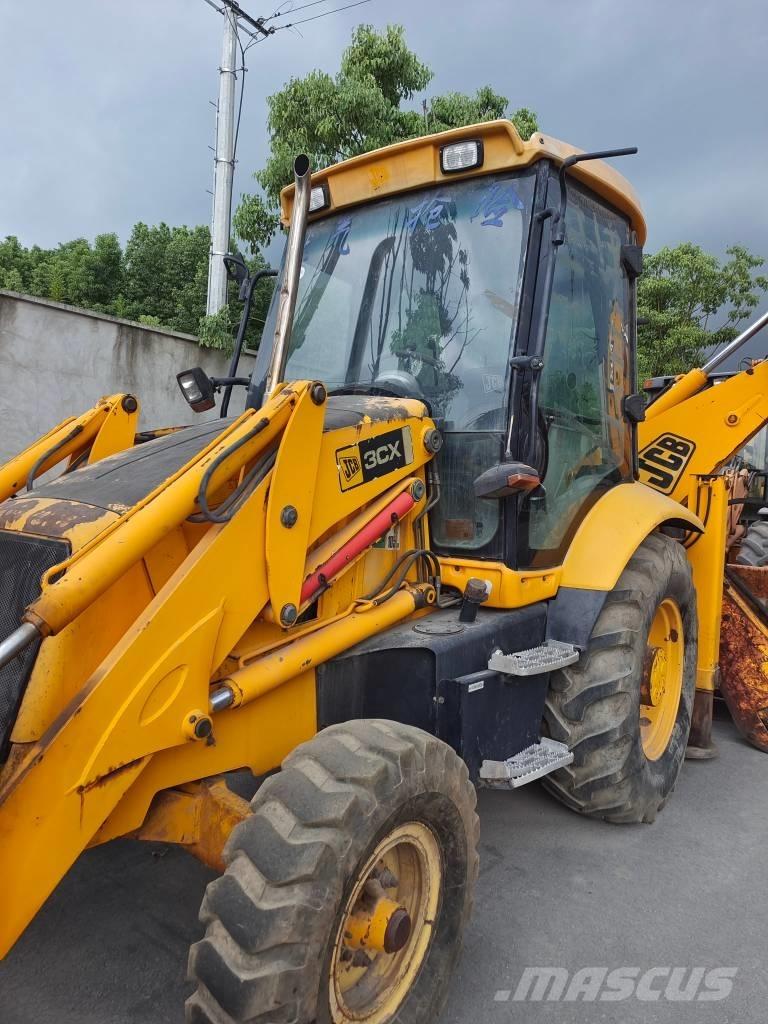 JCB 3 CX Backhoe