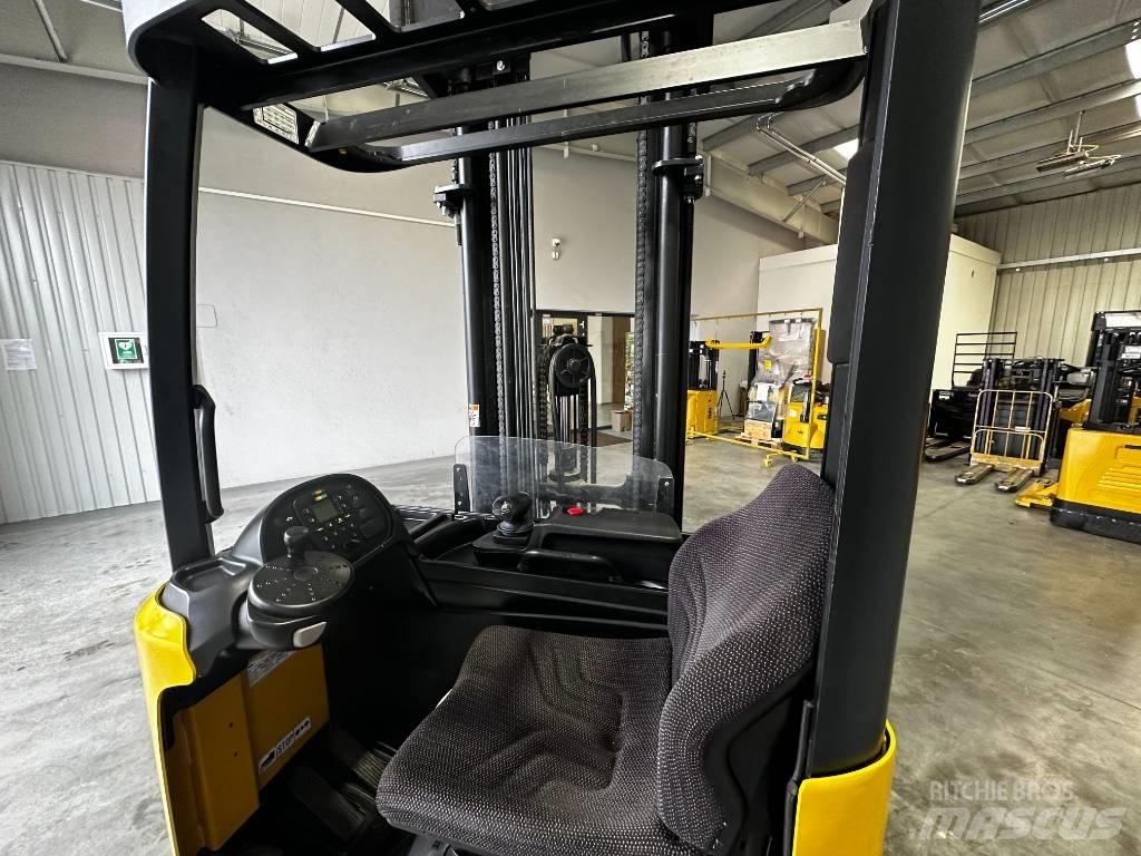 Yale MR16 Reach truck