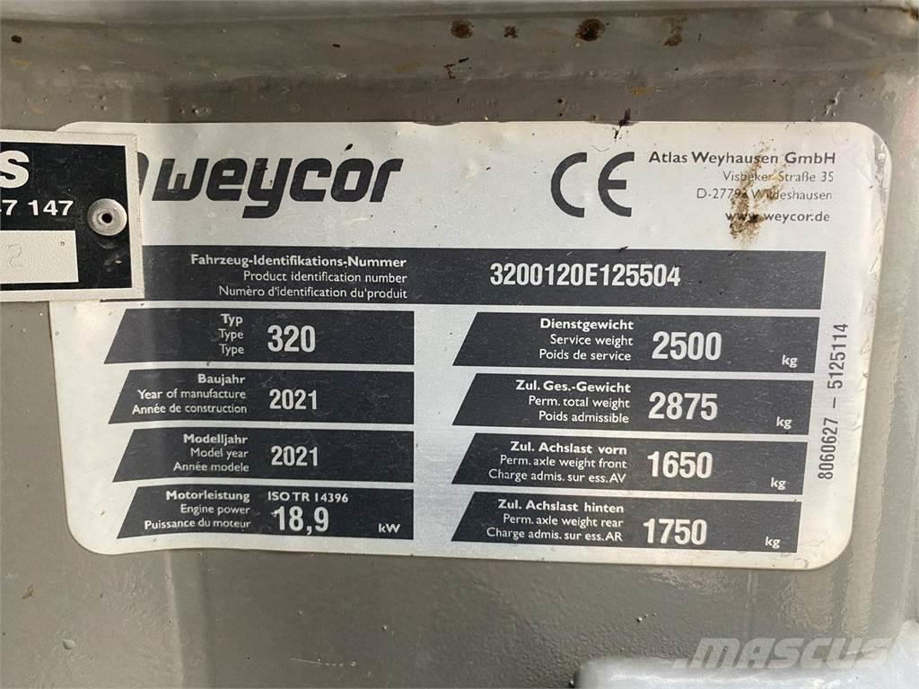 Weycor AR320 Cab Multi-purpose loaders