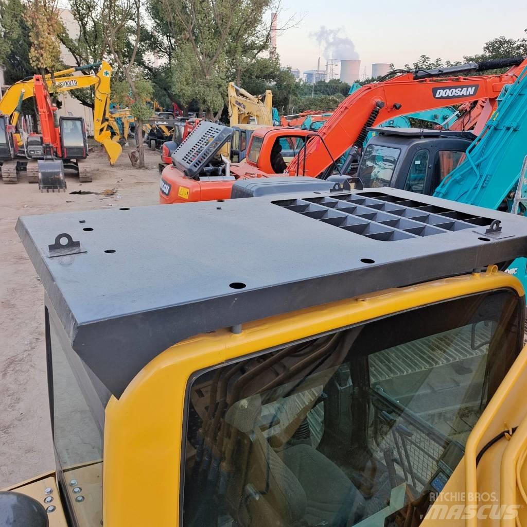 Komatsu PC 200-8 Crawler excavators