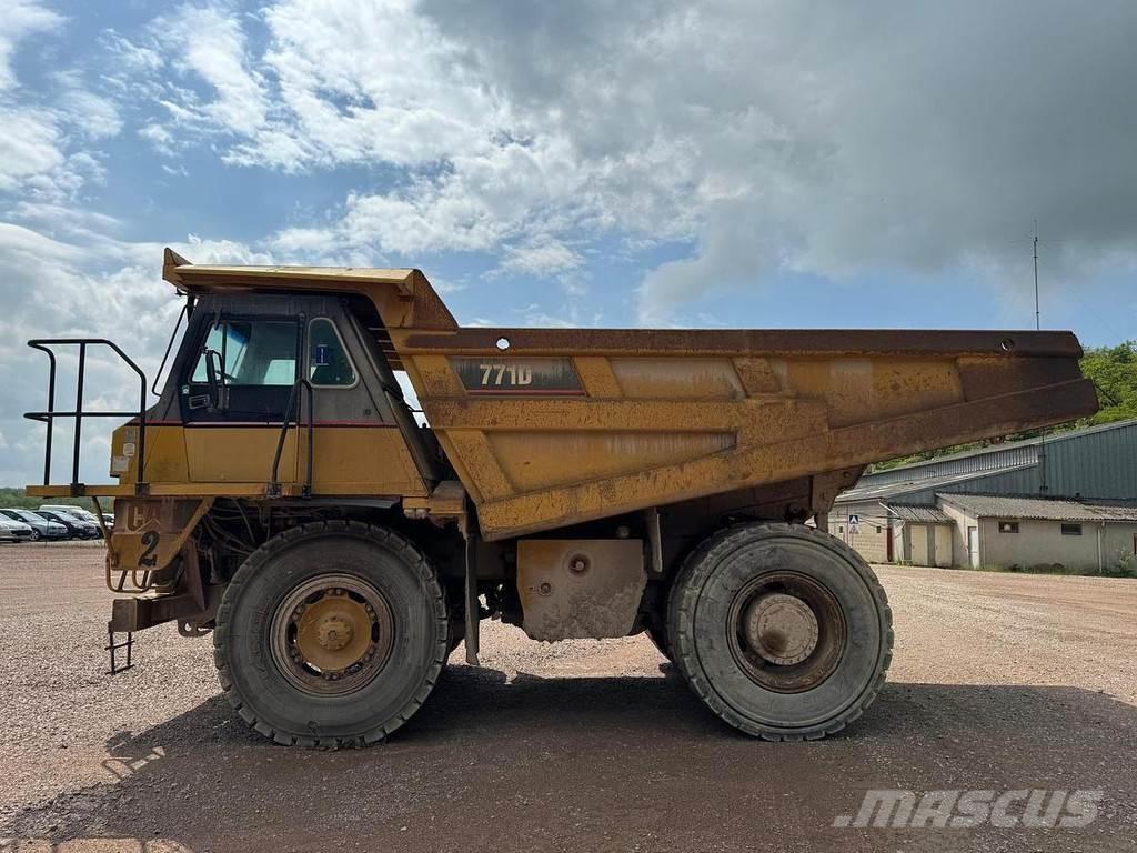CAT 771D Rigid dump trucks