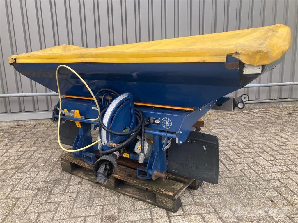 Bogballe L1A Manure spreaders