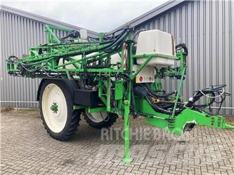 CHD 2727 Veldspuit Self-propelled sprayers