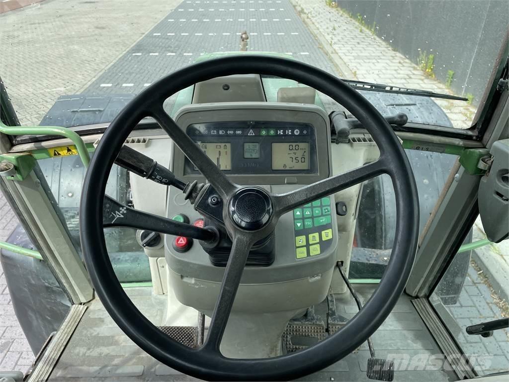 Fendt 711 Tractors