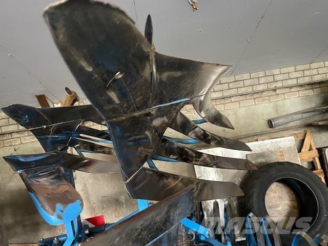  G-Lemken-Ploeg Ploughs
