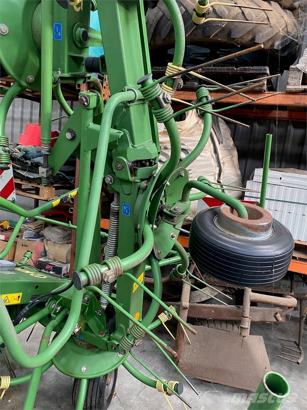 Krone KW 8.82 Rakes and tedders
