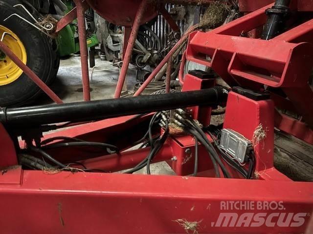 Lely Lotus 1020 Rakes and tedders