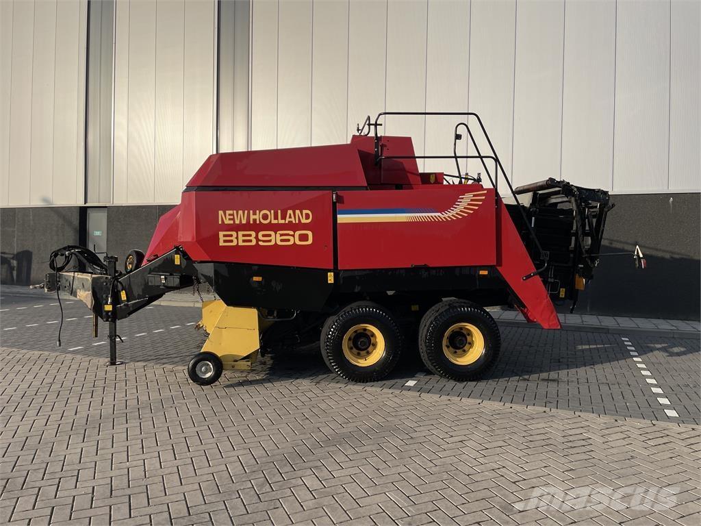 New Holland BB960 Square balers