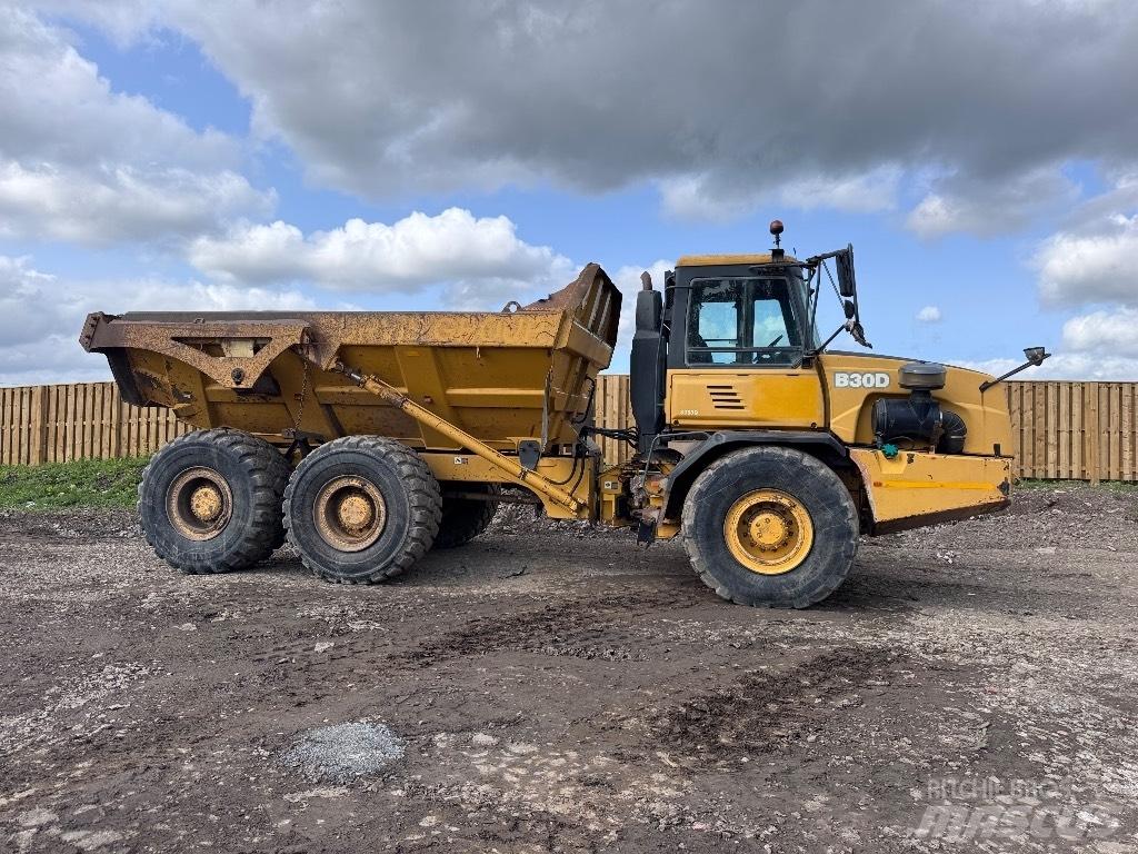 Bell B 30 D Articulated Haulers