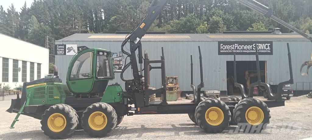 John Deere 1510 E Forwarders
