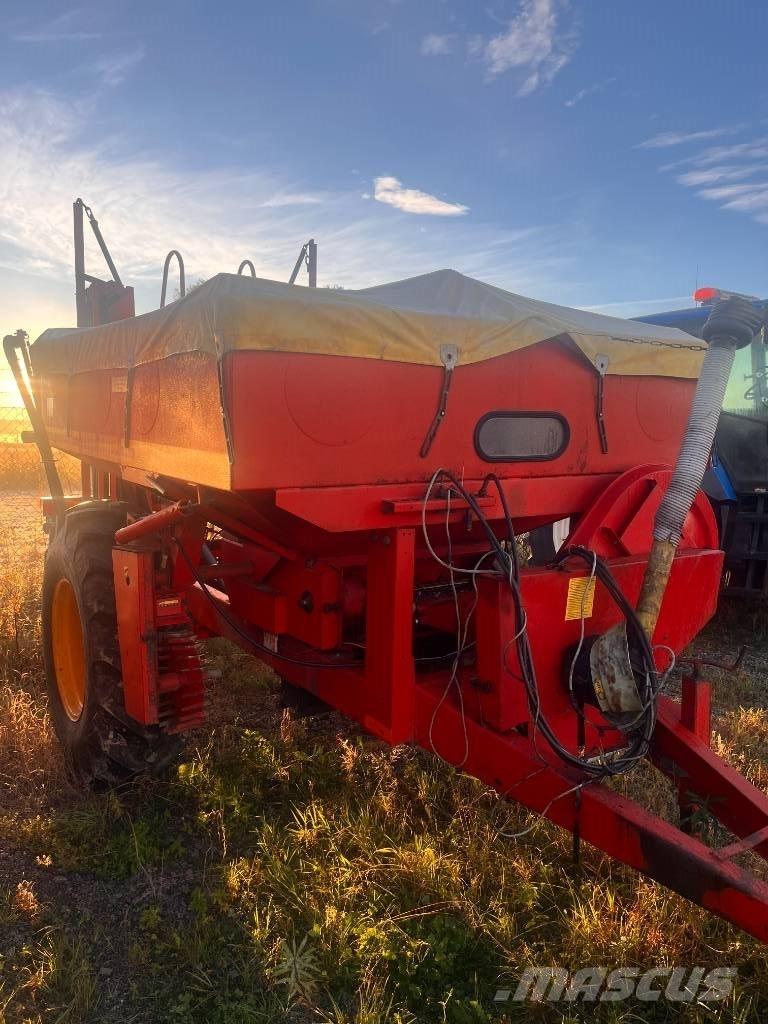 Överum 4012 Mineral spreaders