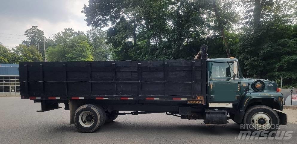 Ford L 7000 Tipper trucks