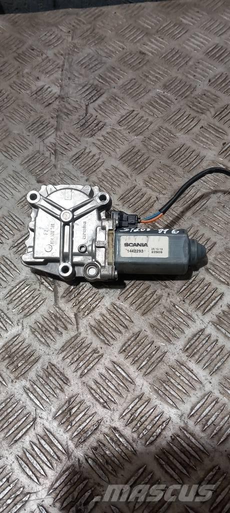 Scania R 440.   1442293 Electronics