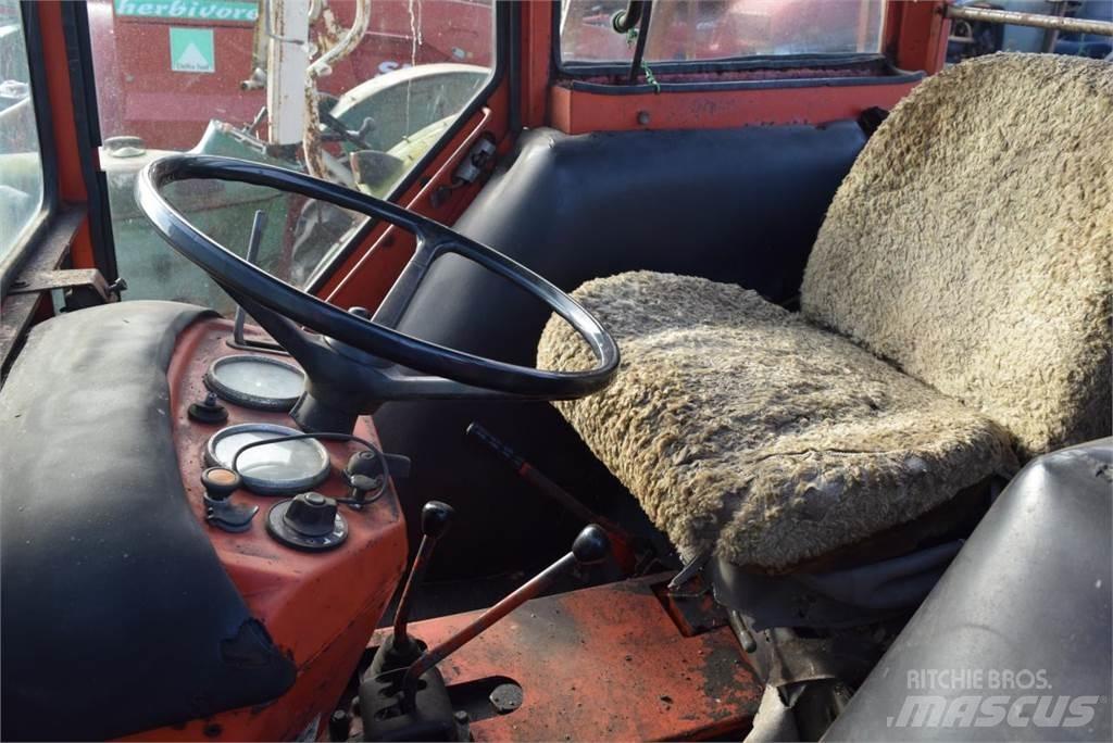 Renault 651 Tractors