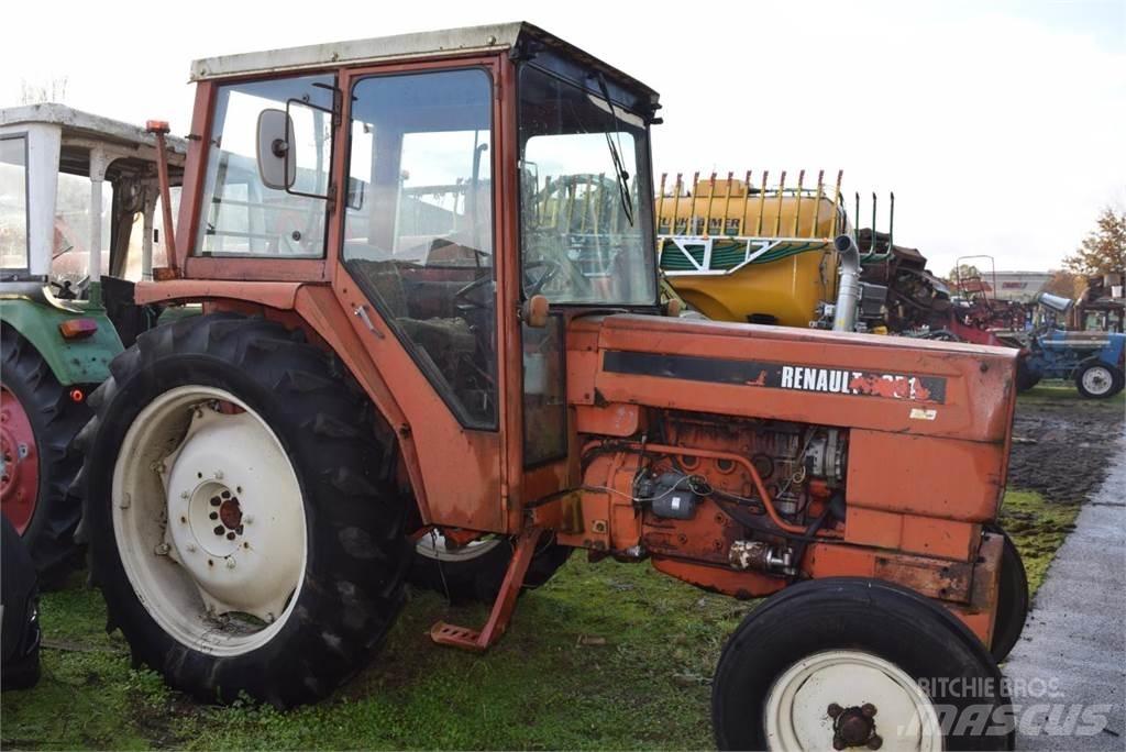 Renault 651 Tractors