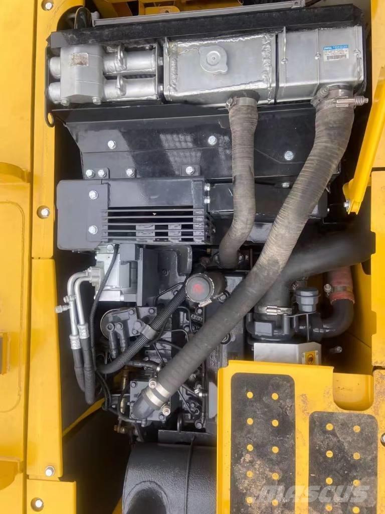 Komatsu PC 130 Crawler excavators