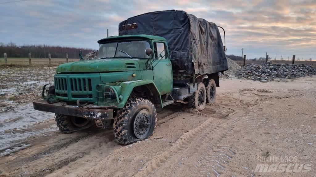 ZIL 157 K 6x6 Box trucks
