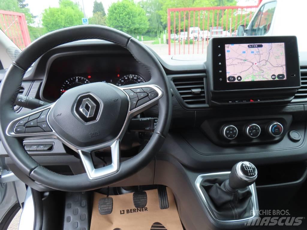 Renault Trafic Panel vans
