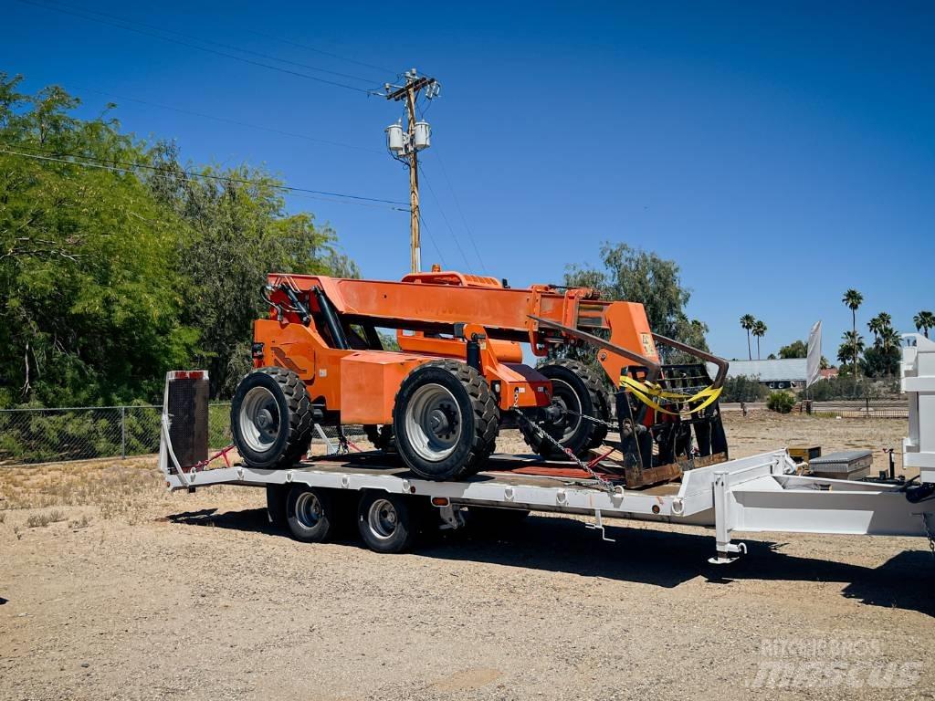 SkyTrak 6042 Telescopic handlers