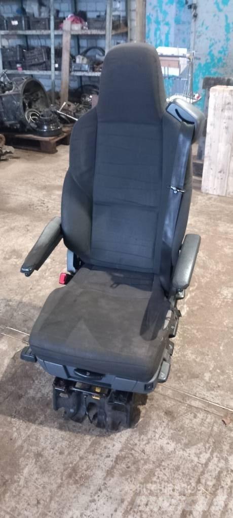 Scania R440  2627357 Cabins and interior