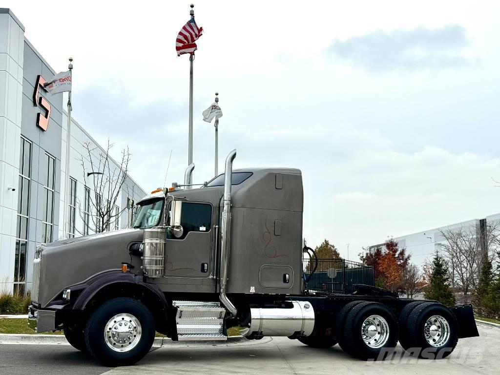 Kenworth T 800 Prime Movers