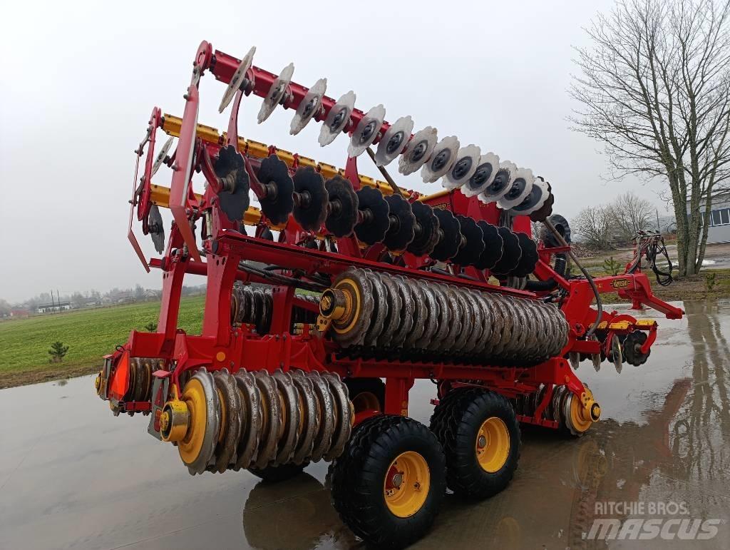 Väderstad Carrier820 Disc harrows