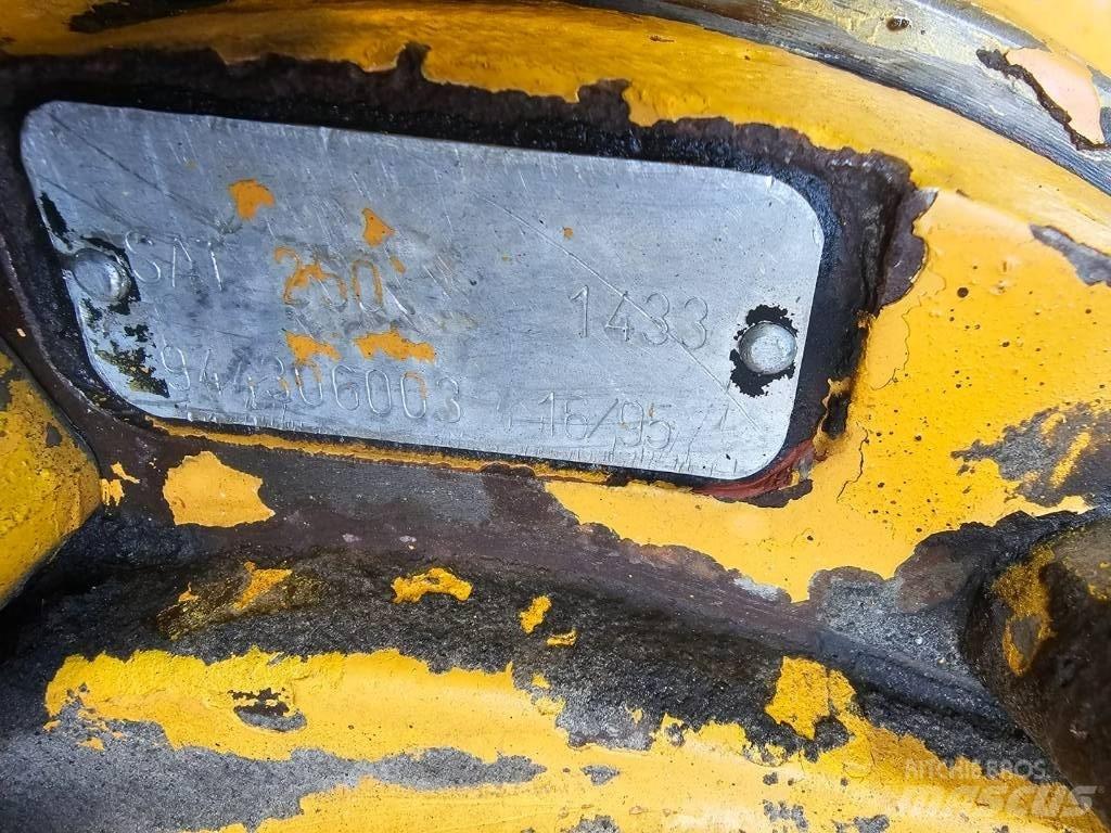 Liebherr SAT250 Transmission