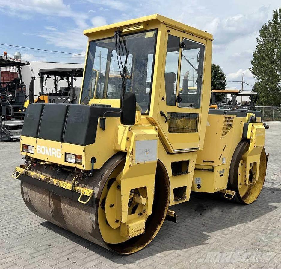 Bomag BW 151 AD-2 Twin drum rollers