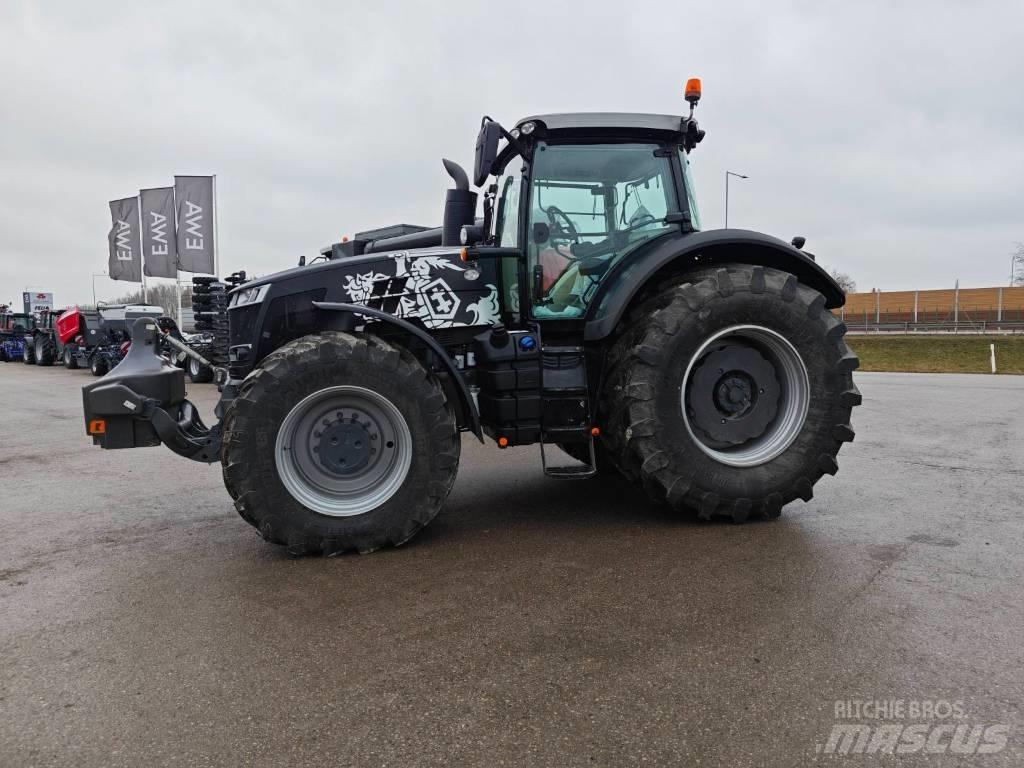 Massey Ferguson 8740 Tractors