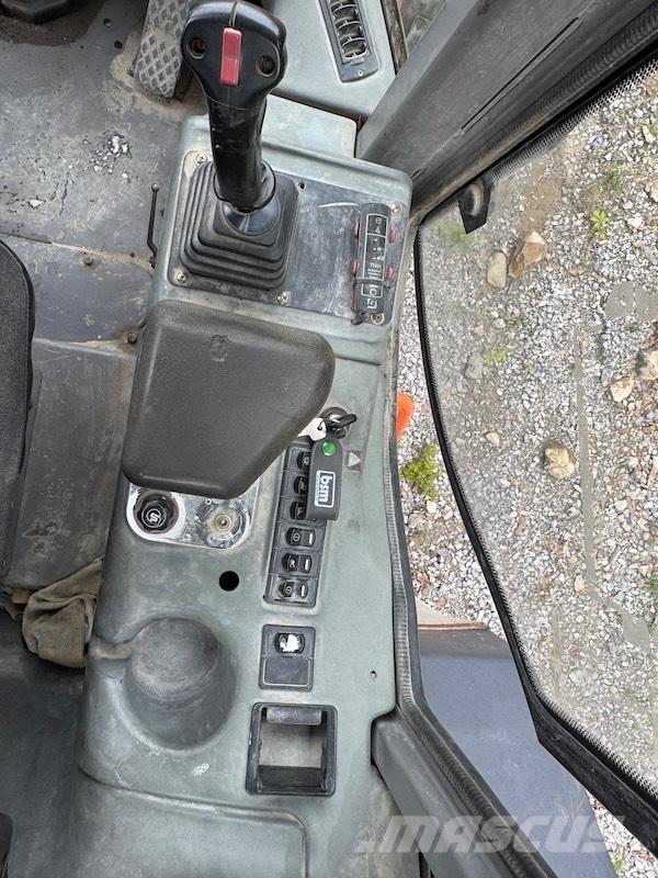 Hitachi LX 290 E Wheel loaders