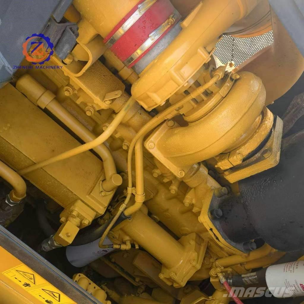 Shantui SD 22 Crawler dozers