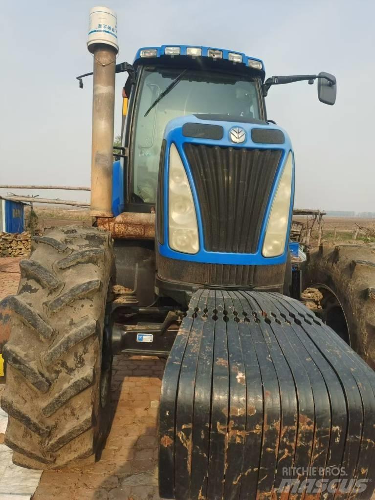 New Holland T8040 Tractors