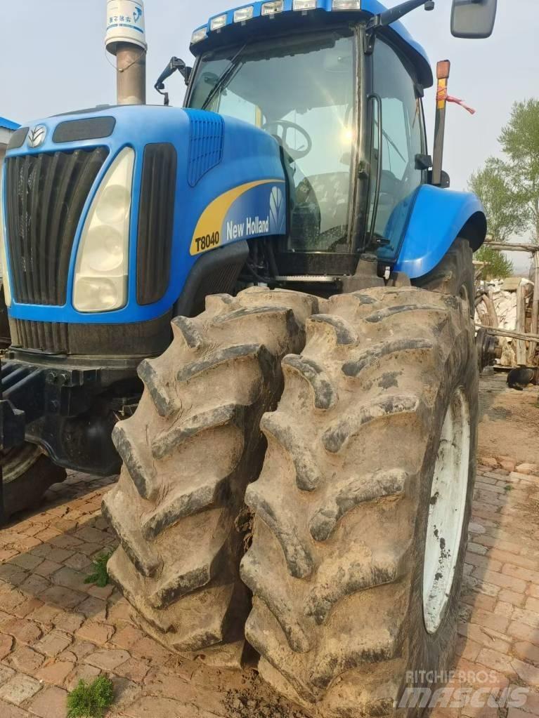 New Holland T8040 Tractors