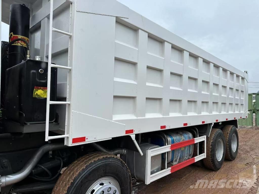 Howo 371hp 8X4 Tipper trucks