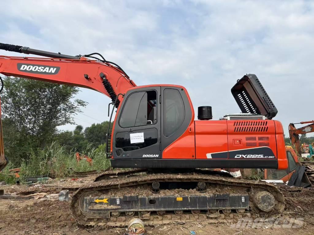 Doosan DX225LC-9C Crawler excavators