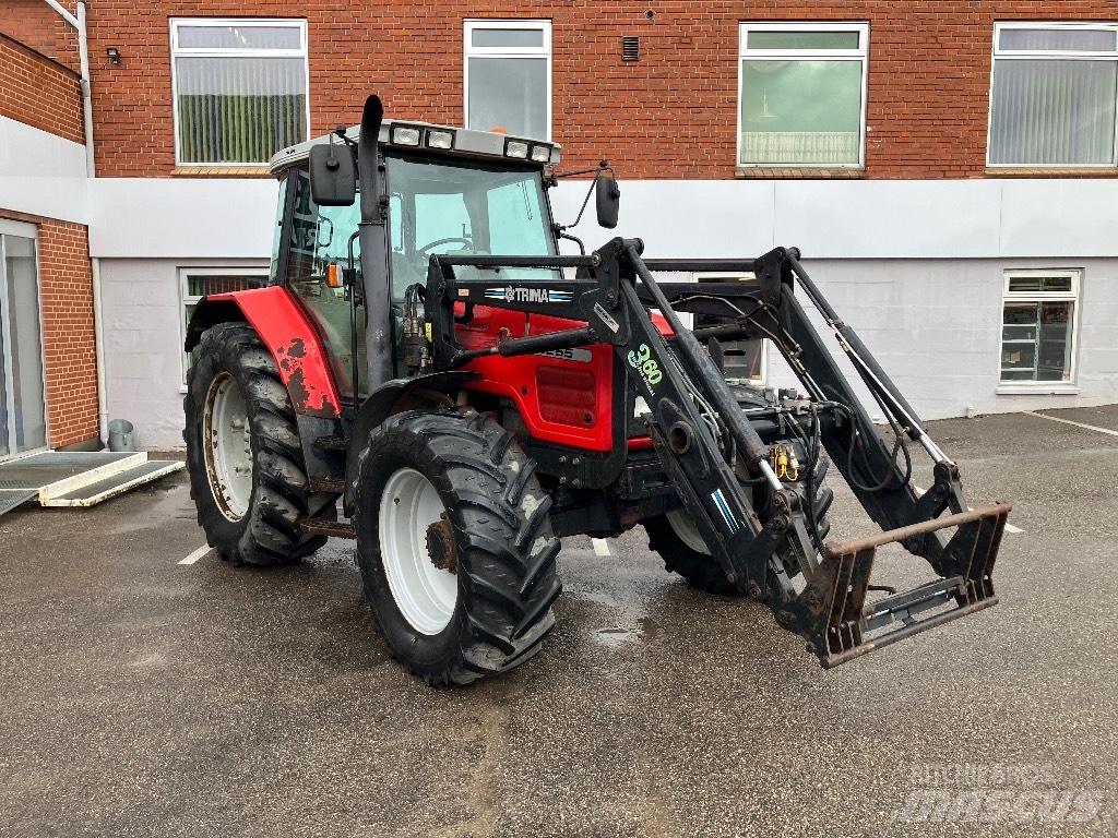 Massey Ferguson 6255 Tractors