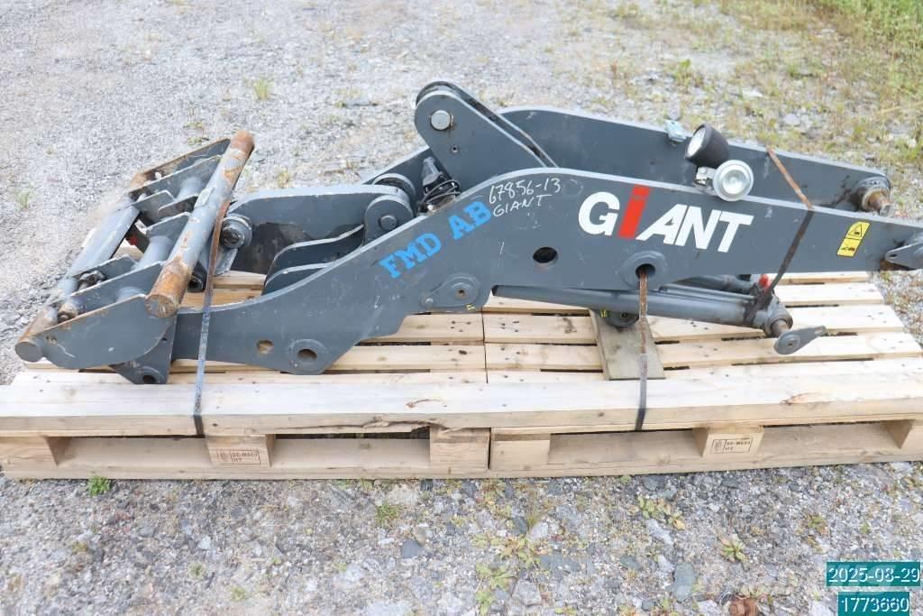 GiANT V 6004 T Mini loaders