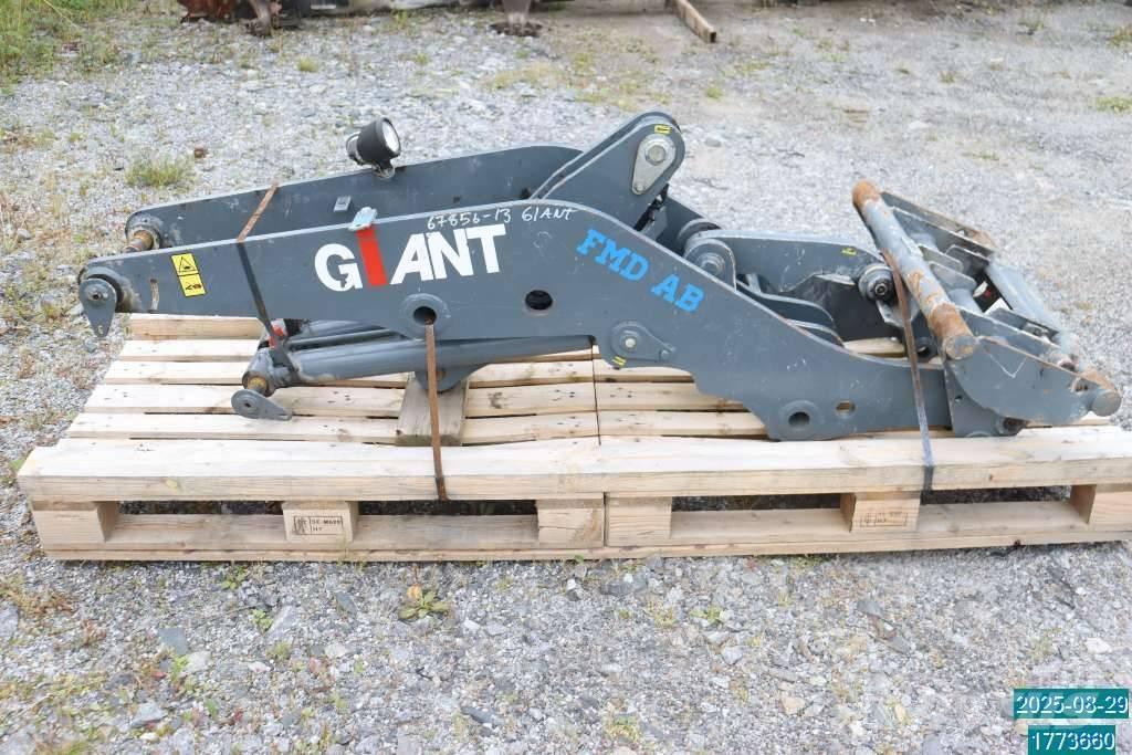 GiANT V 6004 T Mini loaders