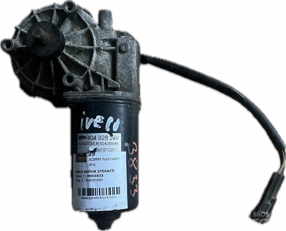  MOTOR STĚRAČŮ Engines