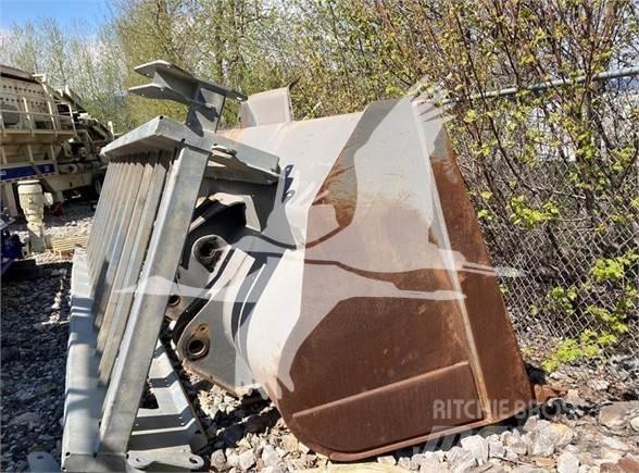 Volvo 60055 Buckets