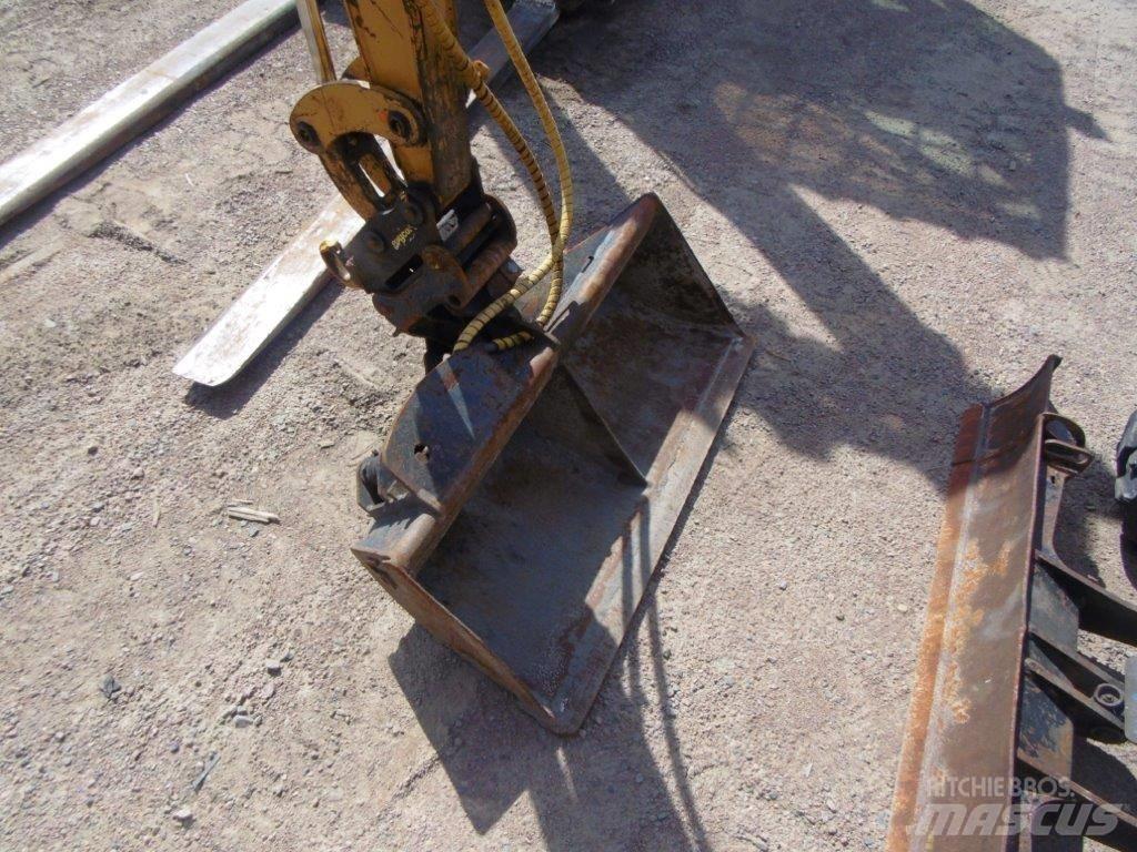 CAT Minigrävare Mini excavators < 7t (Mini diggers)