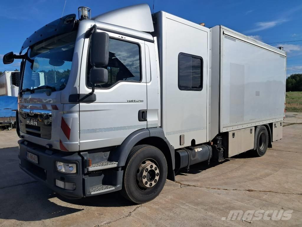 MAN TGM 15.290 Commercial vehicle