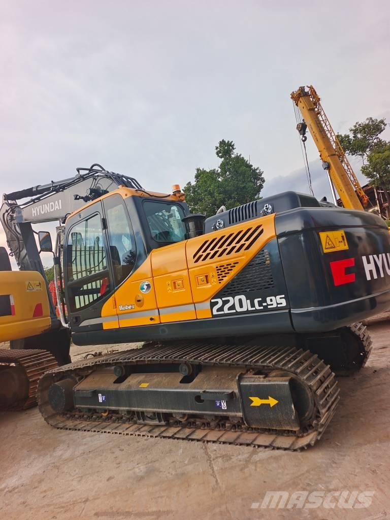 Hyundai 220 LC -9S Crawler excavators