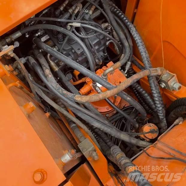 Doosan DH150W-7 Wheeled excavators